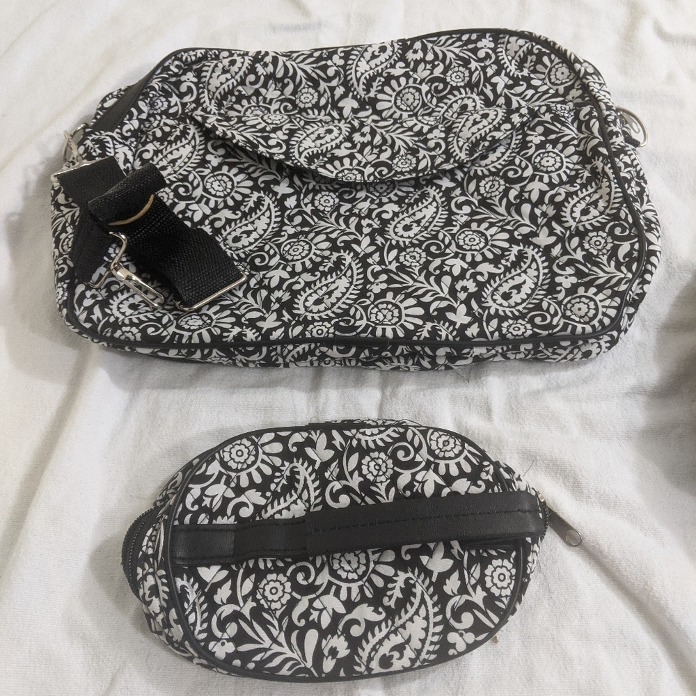 ⭐ Set of makeup/travel Paisley bags